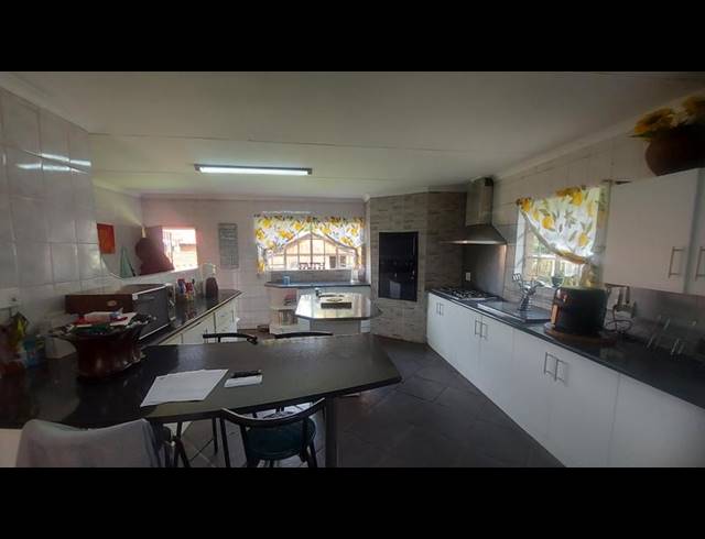 3 BEDROOM HOUSE FOR SALE IN SUNWARD PARK